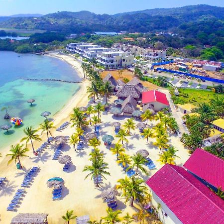 Las Palmas Beach Hotel Dixon Cove Exteriér fotografie